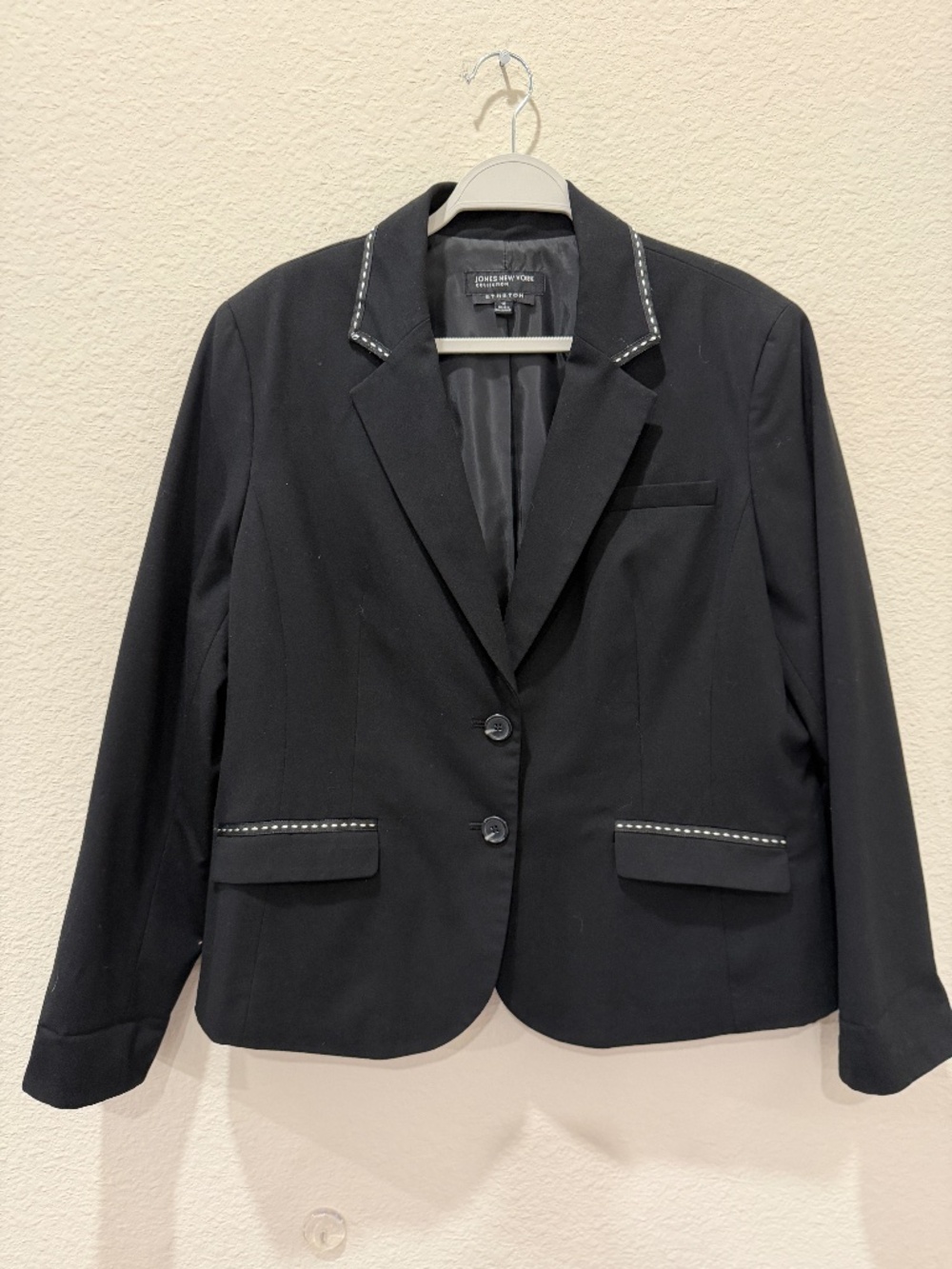 Ladies Jones New York black and white stitched blazer size 16 - Good
